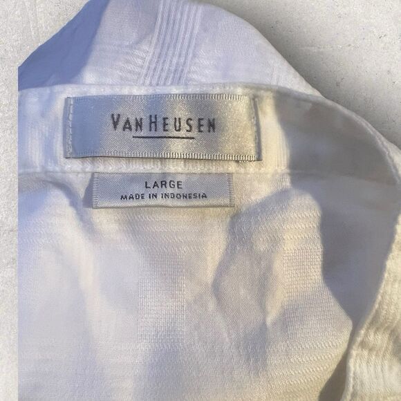 Vintage Lady Van Heusen Size L White Collarless Invisible Button Up Shirt - Picture 4 of 7